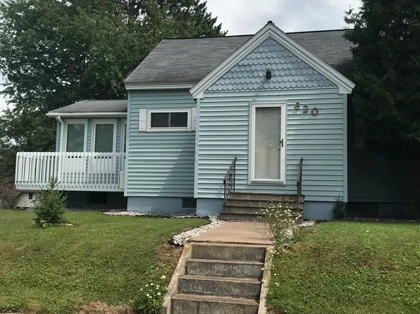 620 Ahola Ave, Wakefield, MI 49968