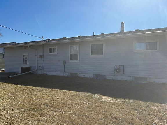 2nd image of 520 12th St W
