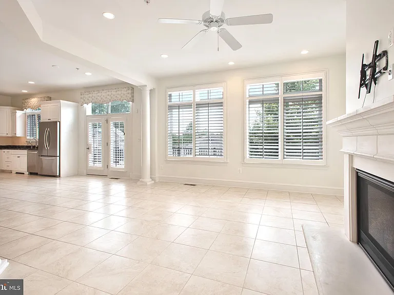 8319 Quarry Manor Ter — Photo 20