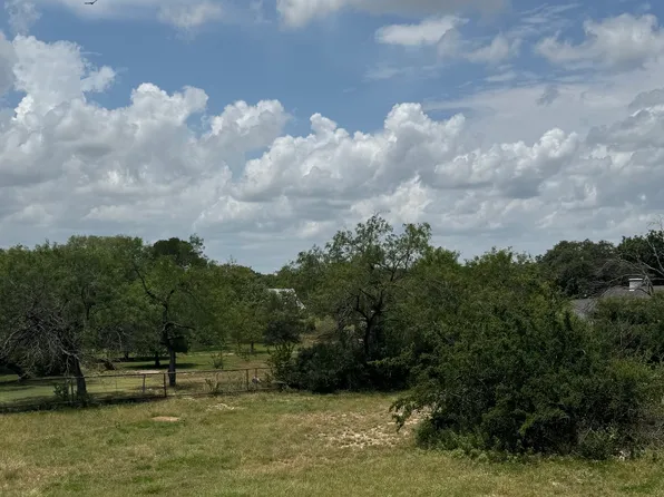 290 Strasbourg LOT 13, Castroville, TX 78009