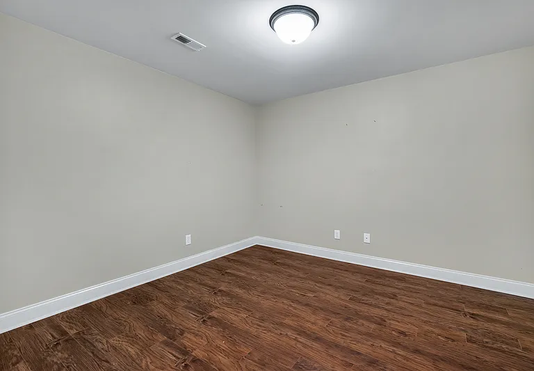 128 Willow Tree Dr — Photo 5