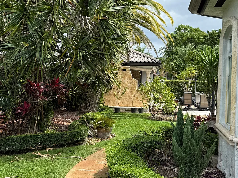 3440 SW 132nd Ct — Photo 43