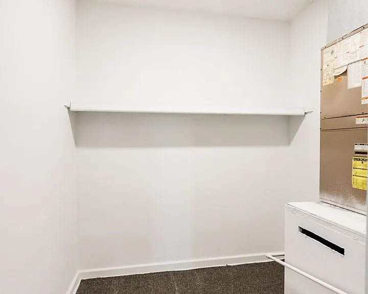 Kirkwood Apartments — Photo 21