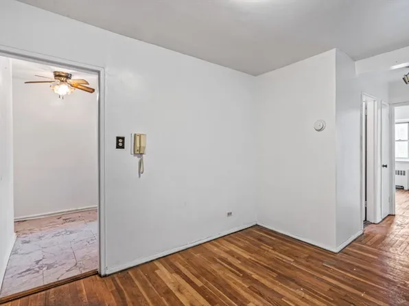 144-55 Melbourne Avenue image 7 of 18