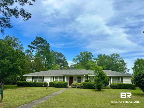 1606 Escambia Ave, Brewton, AL 36426