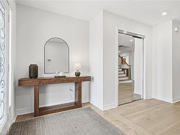 3rd image of 115 Bocelli Cres
