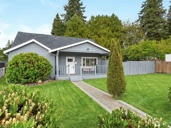 7432 S 118th Place, Seattle, WA 98178