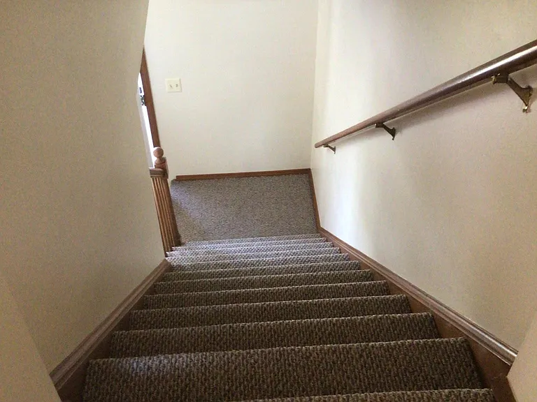 39 Hampton St #A — Photo 10