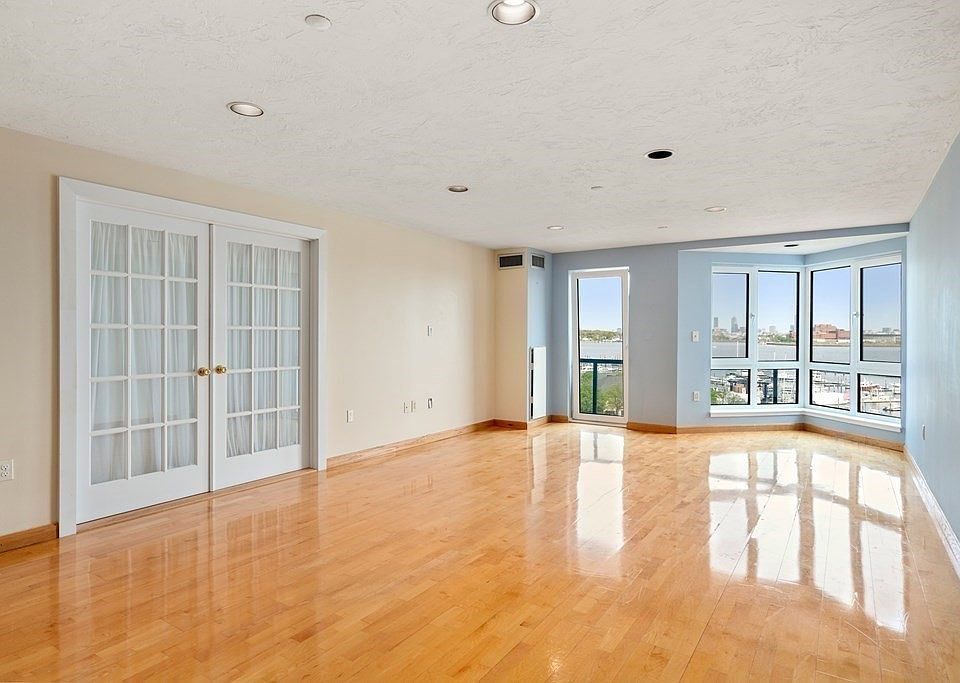 1st image of 1001 Marina Dr APT 606