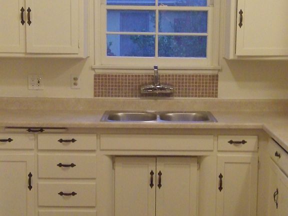 5th image of 2665 Acacia Ave