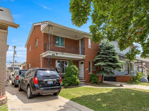 5110 Maple St, Dearborn, MI 48126