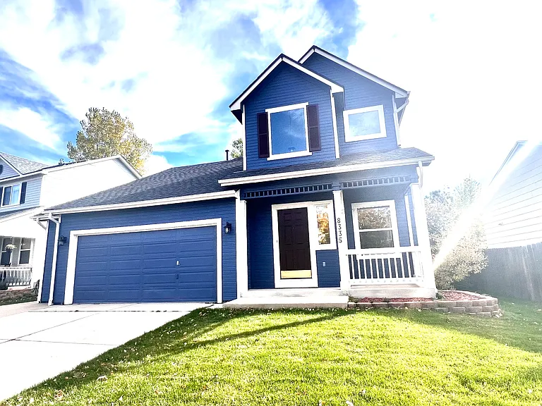 8335 Saint Helena Dr — Photo 1