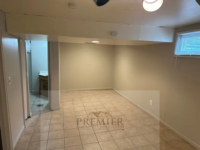 8406 E 92nd Pl — Photo 15
