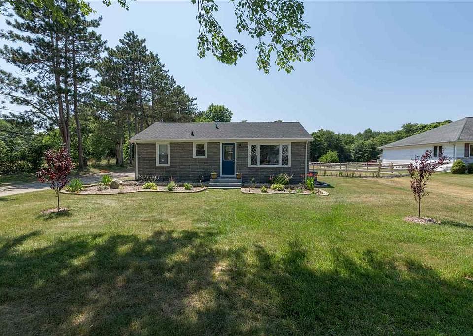1st image of 57111 Chamberlain Dr