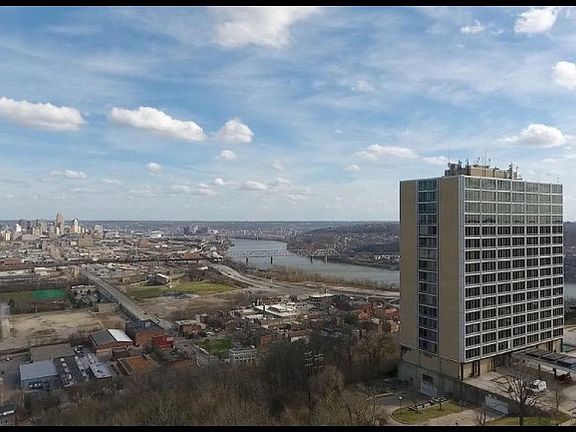 3rd image of 810 Matson Pl Unit 301