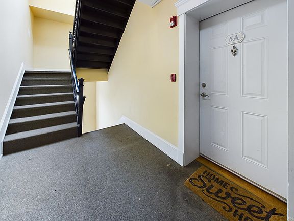5th image of 608 Bramhall Ave APT 5A