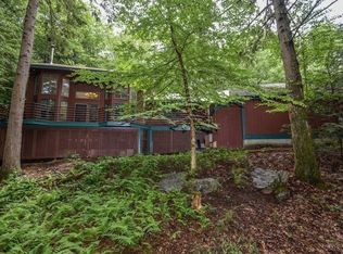 36 Cave Hill Rd, Leverett, MA 01054