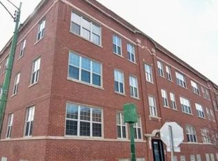 2852 N Kedzie Ave #3, Chicago, IL 60618