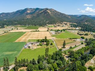 900 Hamilton Rd, Jacksonville, OR 97530