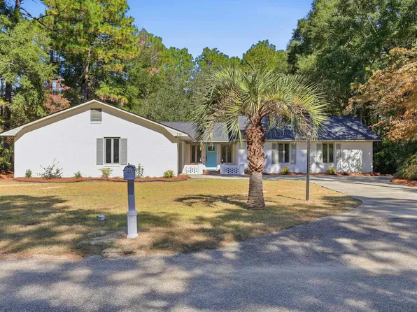 230 Arcadia Rd, Pawleys Island, SC 29585