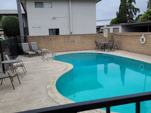 Ready to move in 2 Bedrooms 1.5 Baths Townhome, 13062 Cypress St APT 8, Garden Grove, CA 92843