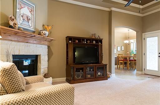 3rd image of 3918 Lambermont Dr