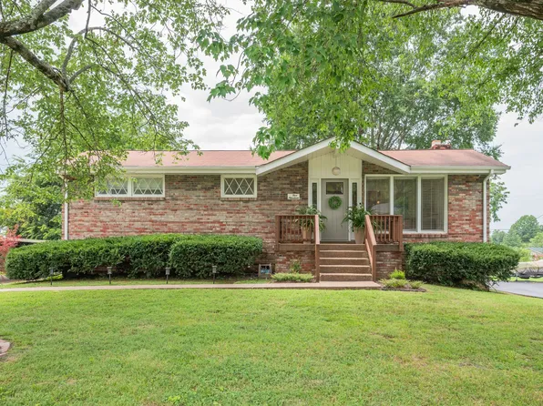 519 Continental Dr, Nashville, TN 37209