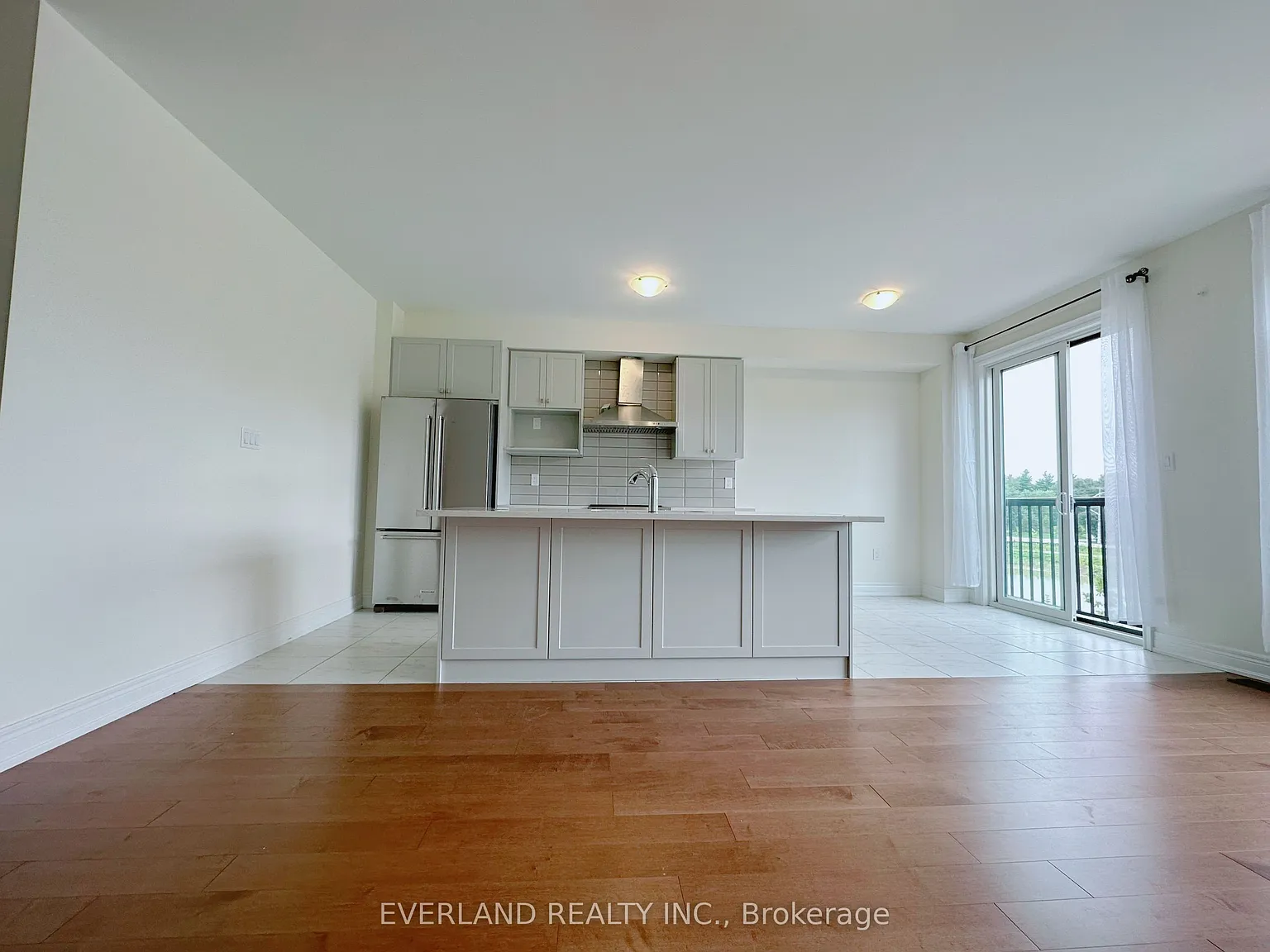 3 bed, $3,600 — Photo 3