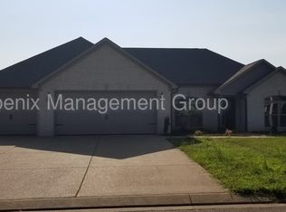 24 Golden Brooke Dr, Jackson, TN 38305