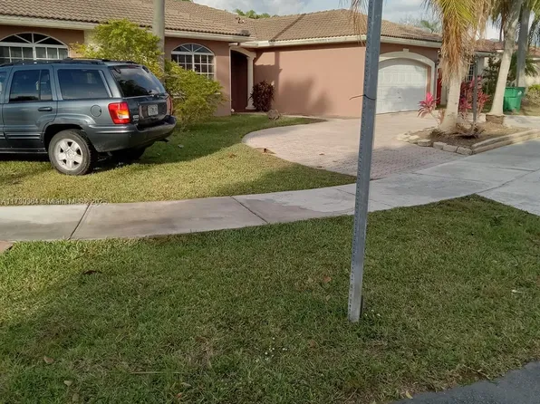 15355 SW 171st St, Miami, FL 33187
