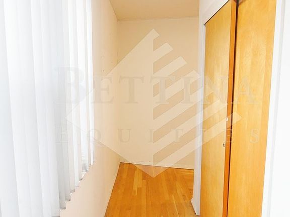 5th image of 70 E 12th St APT 8A
