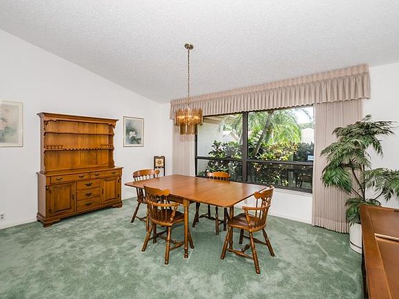 3rd image of 2880 Allapattah Dr