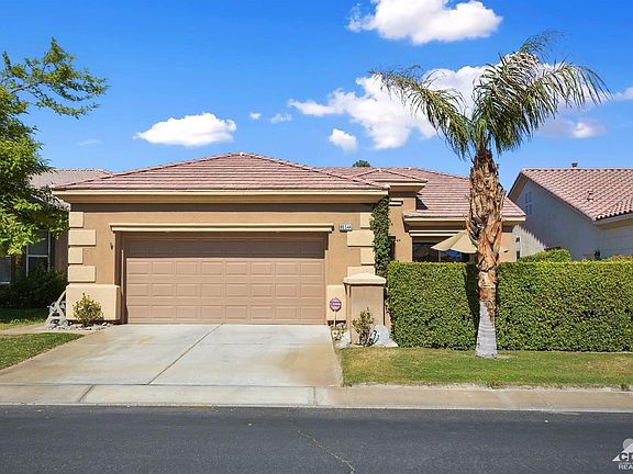 2nd image of 80544 Hoylake Dr