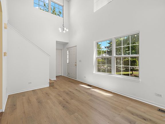 5th image of 10927 Cape Cod Ln #10927