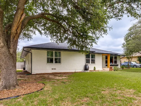 1045 Majors Dr, Mesquite, TX 75149