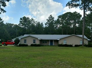 325 Pendleton St, Baxley, GA 31513