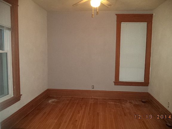 5th image of 2329 Grant Ave