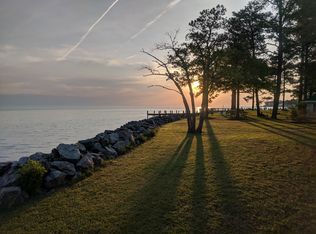 202 Montgomery Cove Rd, Deltaville, VA 23043