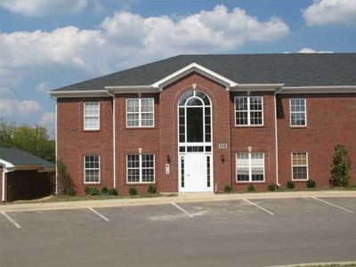 9207 Pine Lake Dr UNIT 201, Louisville, KY, 40220