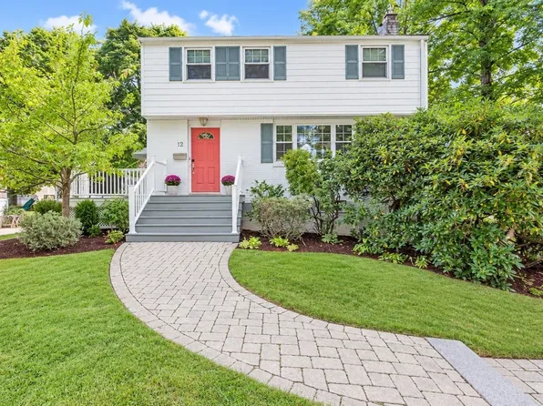 12 Summer St, Sharon, MA 02067