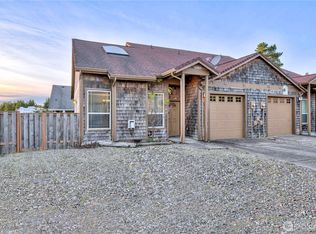 138 28th St NW, Long Beach, WA