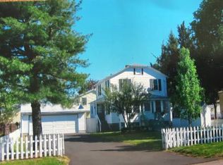 21 Edwin St, Stratford, CT 06614