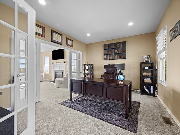 4th image of 251 Estates Dr