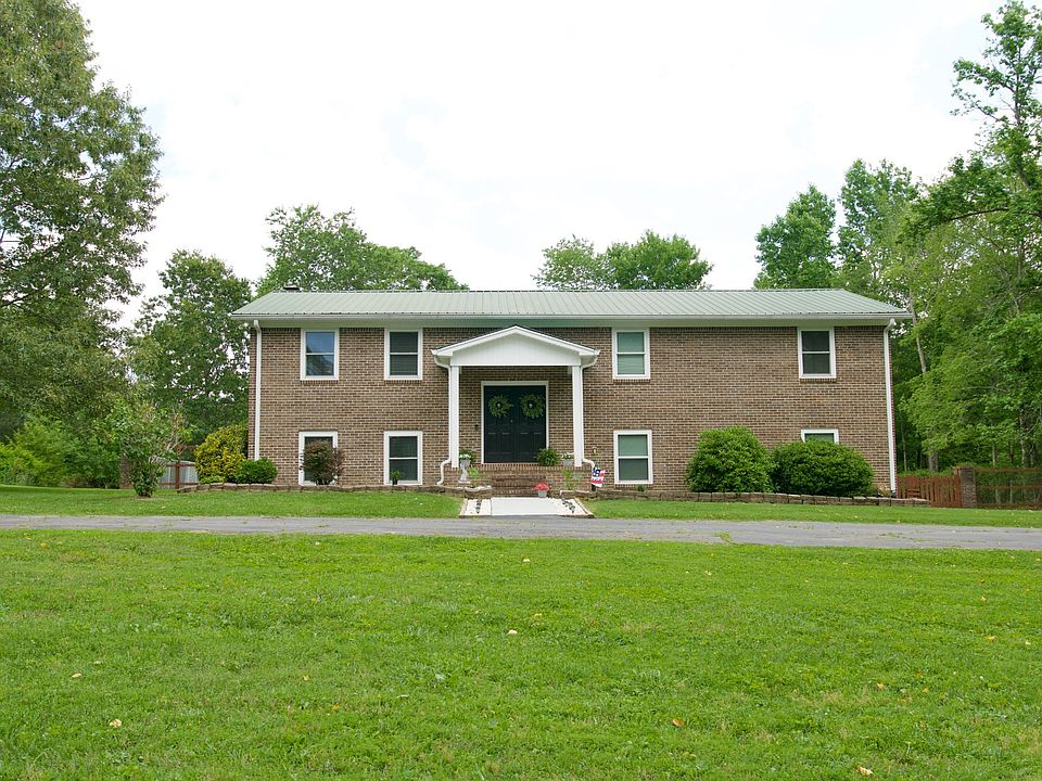 1st image of 2730 New London Dr
