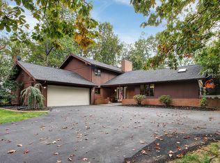 130 Oak Hills Dr, Hanover, PA 17331