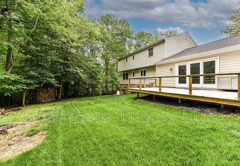 8504 Shadeway Pl — Photo 32