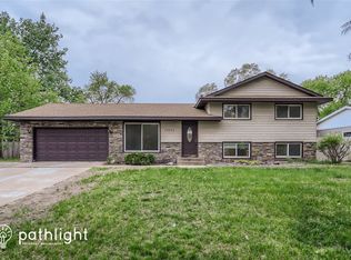 10332 Hollywood Blvd NW, Coon Rapids, MN 55433