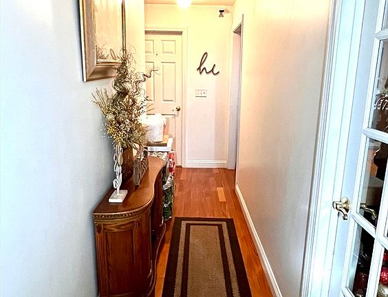 4th image of 24 Melba Way