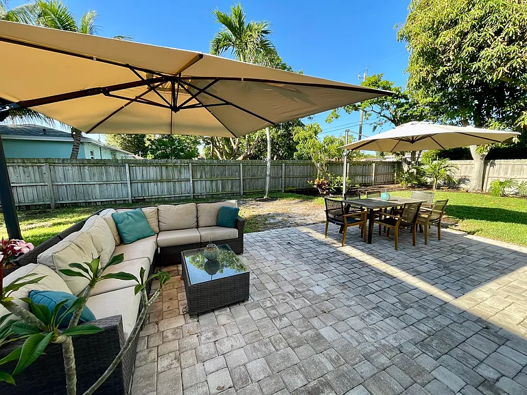 808 SE 4th Ave — Photo 9