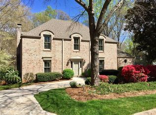 1506 Forest Hill Dr, Greensboro, NC 27410